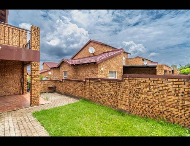 2 BEDROOM PROPERTY TO RENT IN HONEYDEW